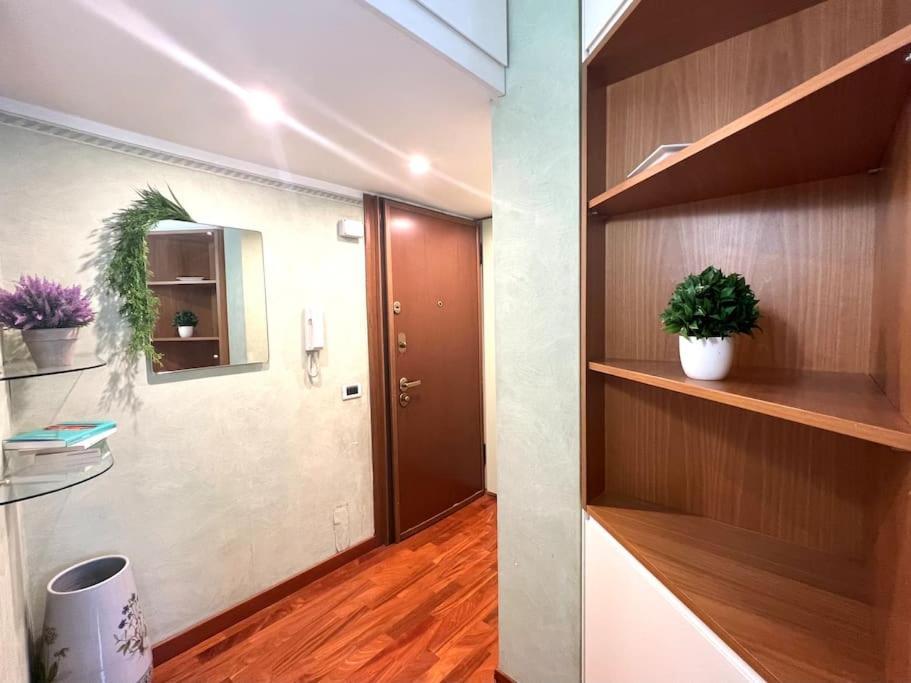 Duomo- Fiera Mi Kheda House With Self Check In Apartment Milan Bagian luar foto